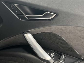 Audi TT Black Edition