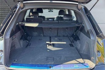 Audi Q7 Black Edition
