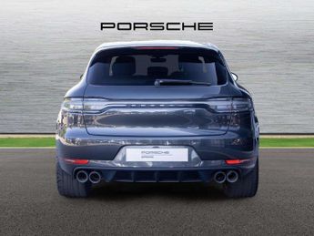 Porsche Macan Estate 