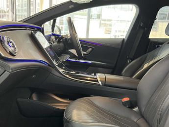 Mercedes-Benz EQE Exclusive Luxury
