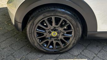 MINI Hatchback Cooper S Level 1