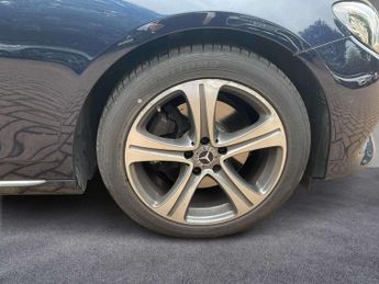 Mercedes-Benz E Class SE