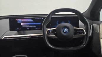 BMW Ix M60