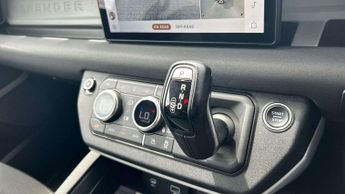 Land Rover Defender SE
