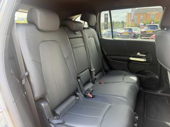 Mercedes-Benz EQB Sport Executive