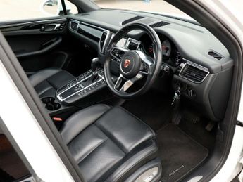 Porsche Macan Models 