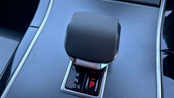 Land Rover Range Rover Velar Dynamic SE