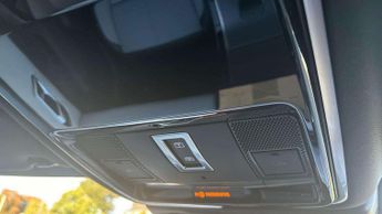 Land Rover Range Rover Velar Dynamic SE