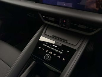 Porsche Macan Electric Estate 