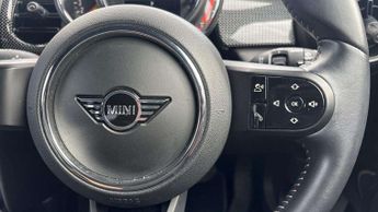 MINI Hatchback Cooper Exclusive