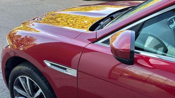 Jaguar F-PACE Portfolio