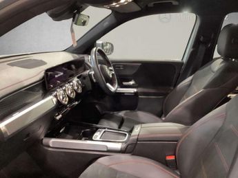 Mercedes-Benz EQB AMG Line Executive
