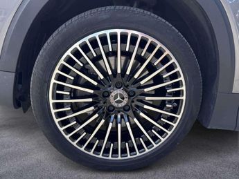 Mercedes-Benz EQB AMG Line