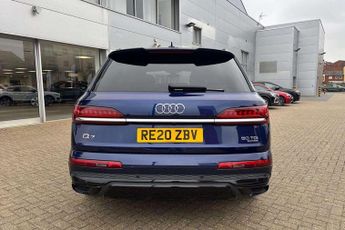 Audi Q7 Black Edition