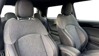 MINI Hatchback Cooper S Level 2