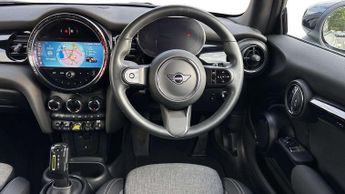 MINI Hatchback Cooper S Level 2