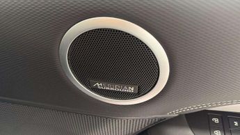 Land Rover Discovery R-Dynamic HSE