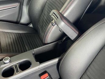 Mercedes-Benz GLA AMG Line