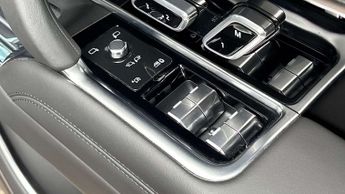 Land Rover Range Rover Autobiography