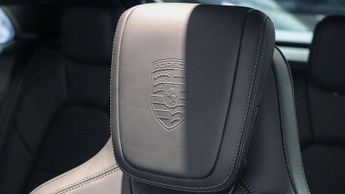 Porsche Macan Electric 