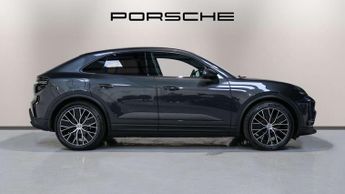Porsche Macan Electric 