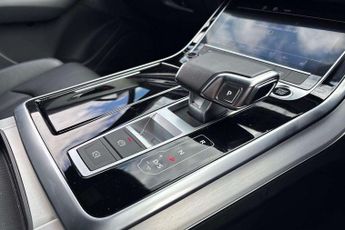 Audi Q7 S Line