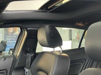 Mercedes-Benz GLA Sport
