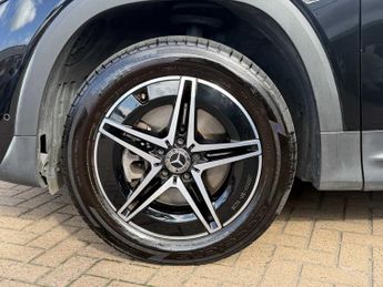 Mercedes-Benz EQB AMG Line