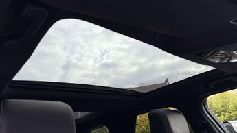 Land Rover Discovery R-Dynamic SE