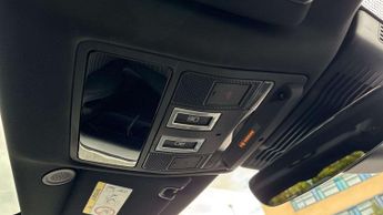 Land Rover Discovery R-Dynamic SE