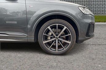 Audi Q7 Black Edition
