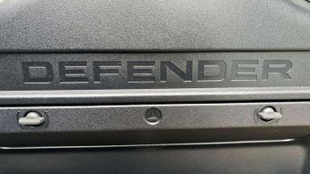Land Rover Defender X-Dynamic HSE