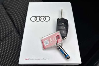 Audi Q3 S Line