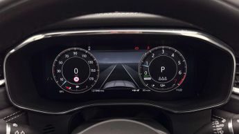 Jaguar F-PACE R-Dynamic HSE Black 90th Anniversary Edition