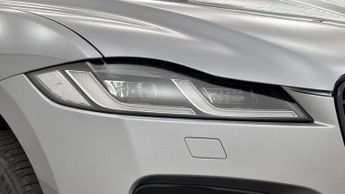 Jaguar F-PACE R-Dynamic HSE Black 90th Anniversary Edition