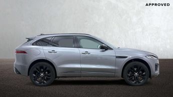 Jaguar F-PACE R-Dynamic HSE Black 90th Anniversary Edition