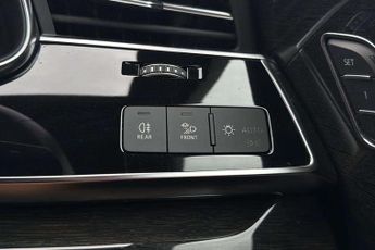 Audi Q7 Black Edition