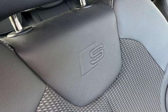 Audi Q2 S Line