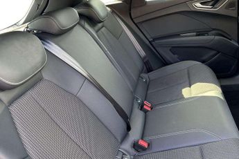 Audi Q4 S Line