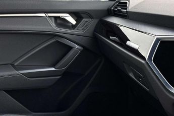 Audi Q3 Black Edition