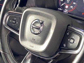 Volvo Xc40 R DESIGN