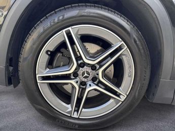 Mercedes-Benz GLA AMG Line