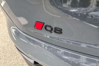 Audi Q8 S Line