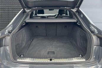 Audi Q8 S Line