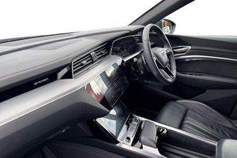 Audi Q8 S Line