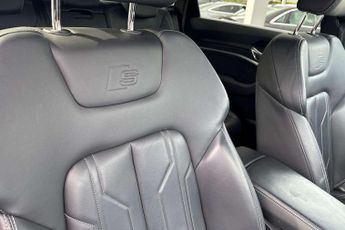 Audi Q8 S Line