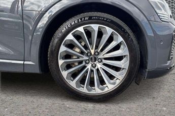 Audi Q8 S Line