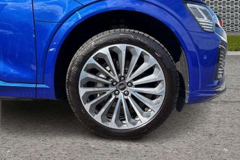 Audi Q8 S Line