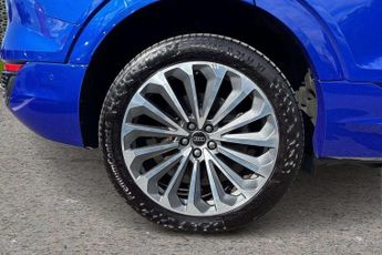 Audi Q8 S Line