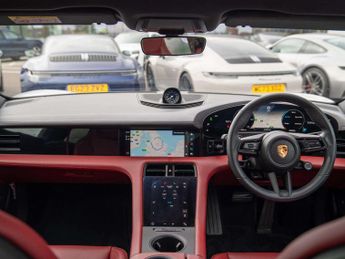 Porsche Taycan 